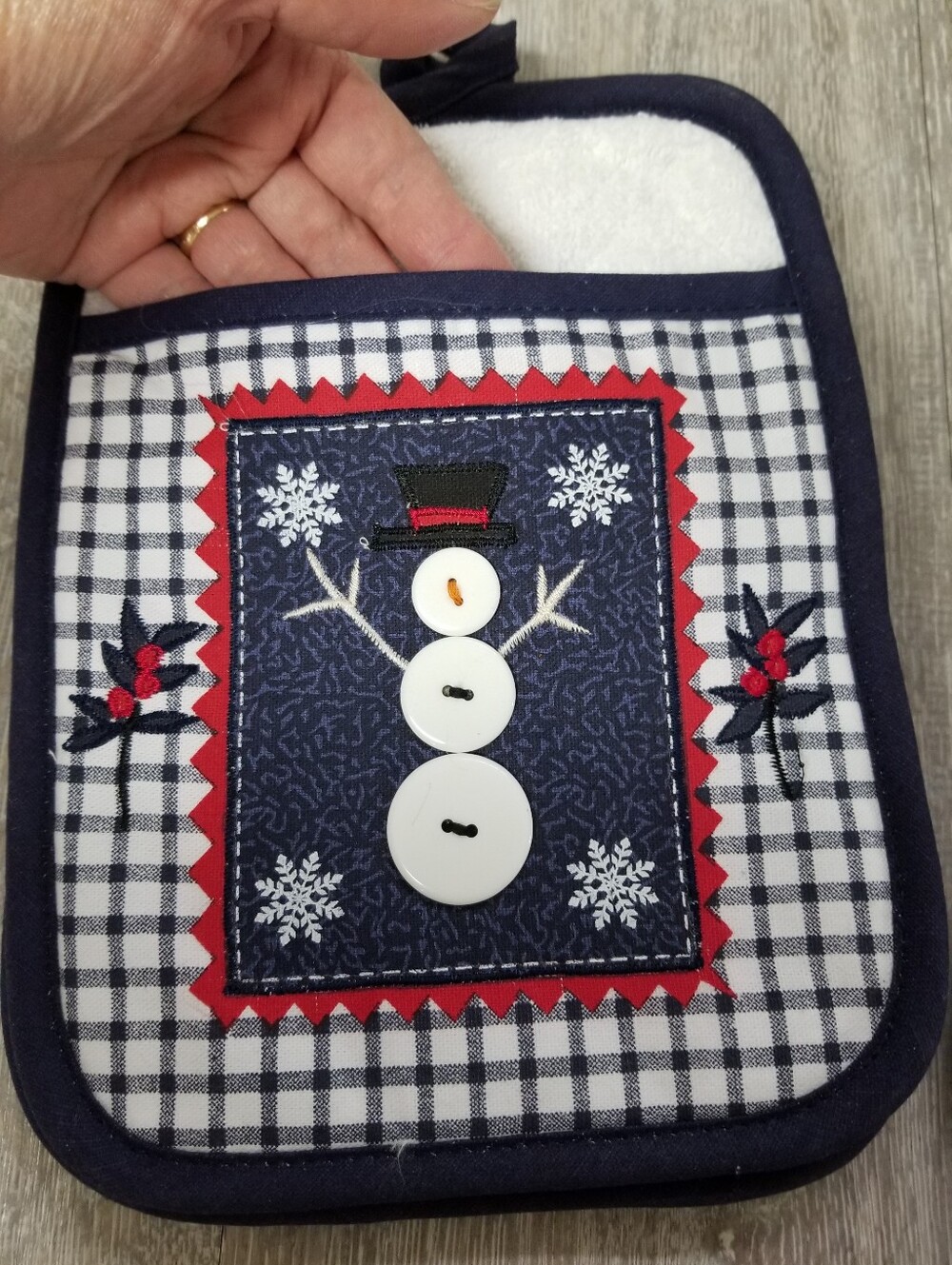 Winter Themed Pot Mitt Set - Picture 5 of 6